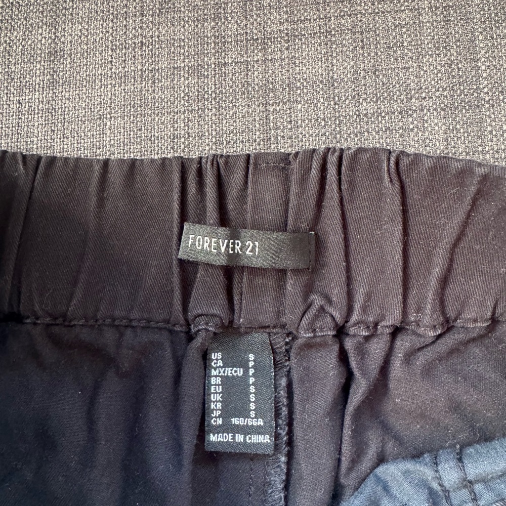 Black Cargo Jogger Pants - Picture 3 of 7